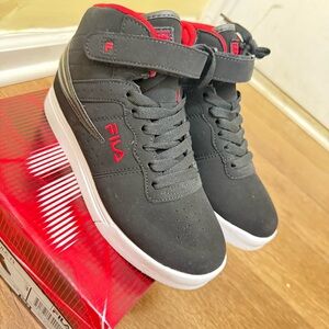 New Fila Sneakers Shoes Kids Size 3